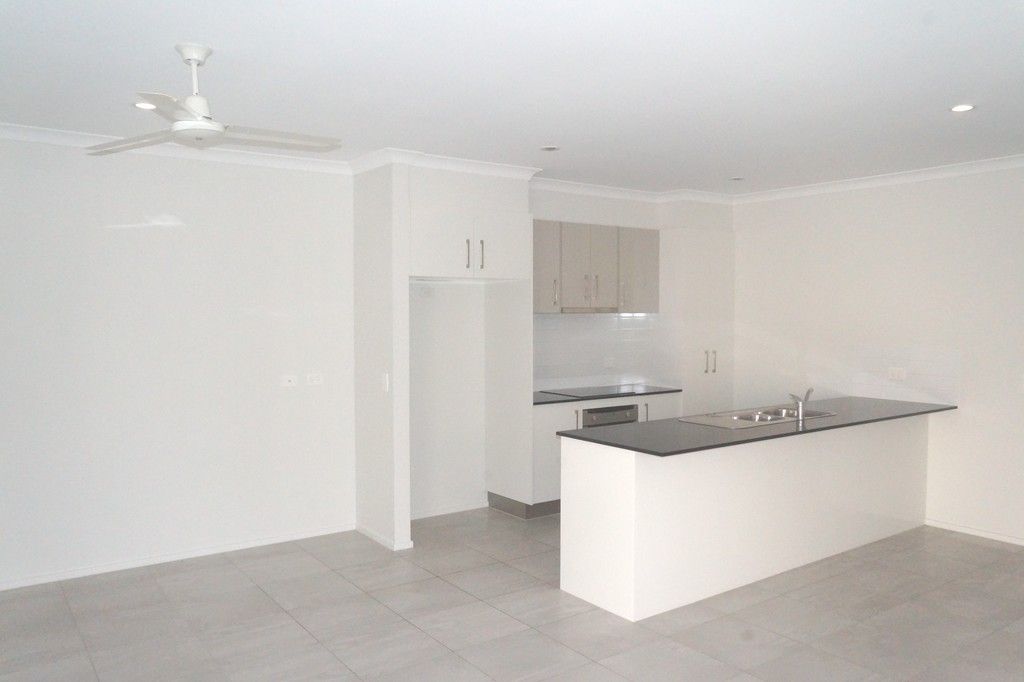 8 Clover Crescent, Boyne Island, QLD 4680