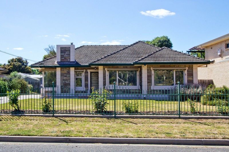 10 Charlotte Terrace, Grange, SA 5022
