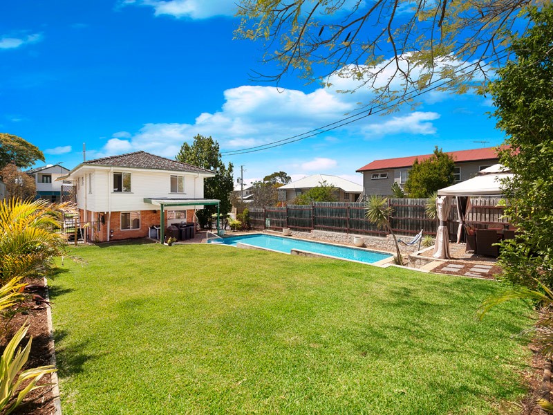 237 Long Street East, Graceville, QLD 4075
