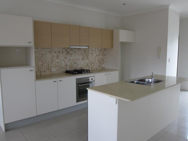 2/8 Princess Street, FAIRFIELD, QLD 4103