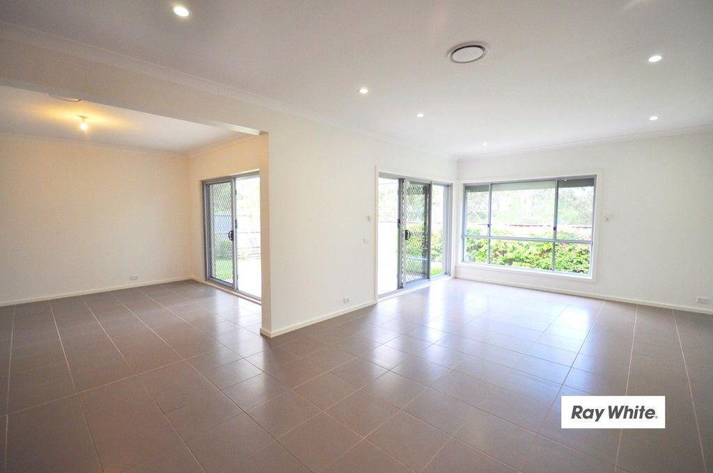32 Cobden Parkes Crescent, Lidcombe, NSW 2141