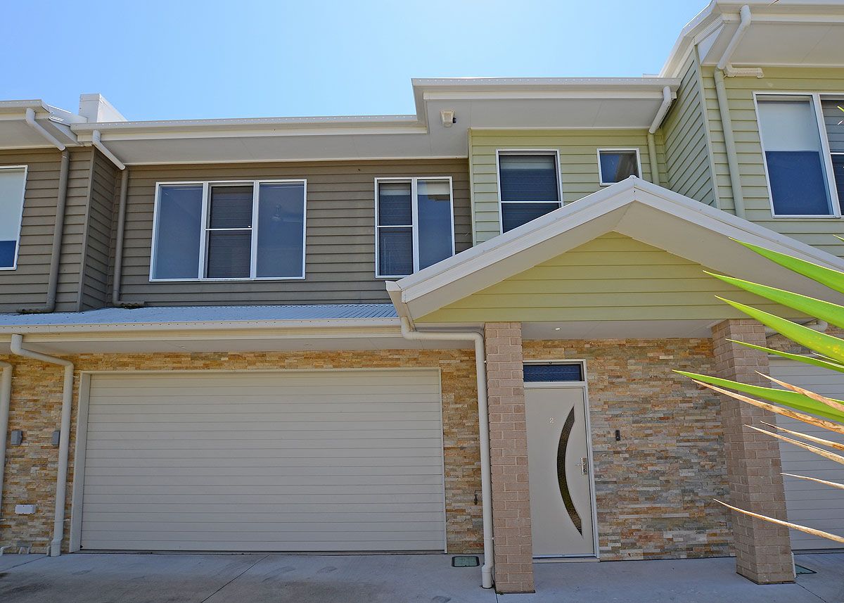 2/5 Pulgul Street, Urangan, QLD 4655