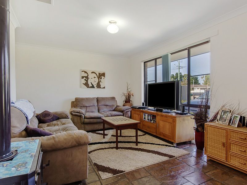 16 Carvie Street, Hillman, WA 6168