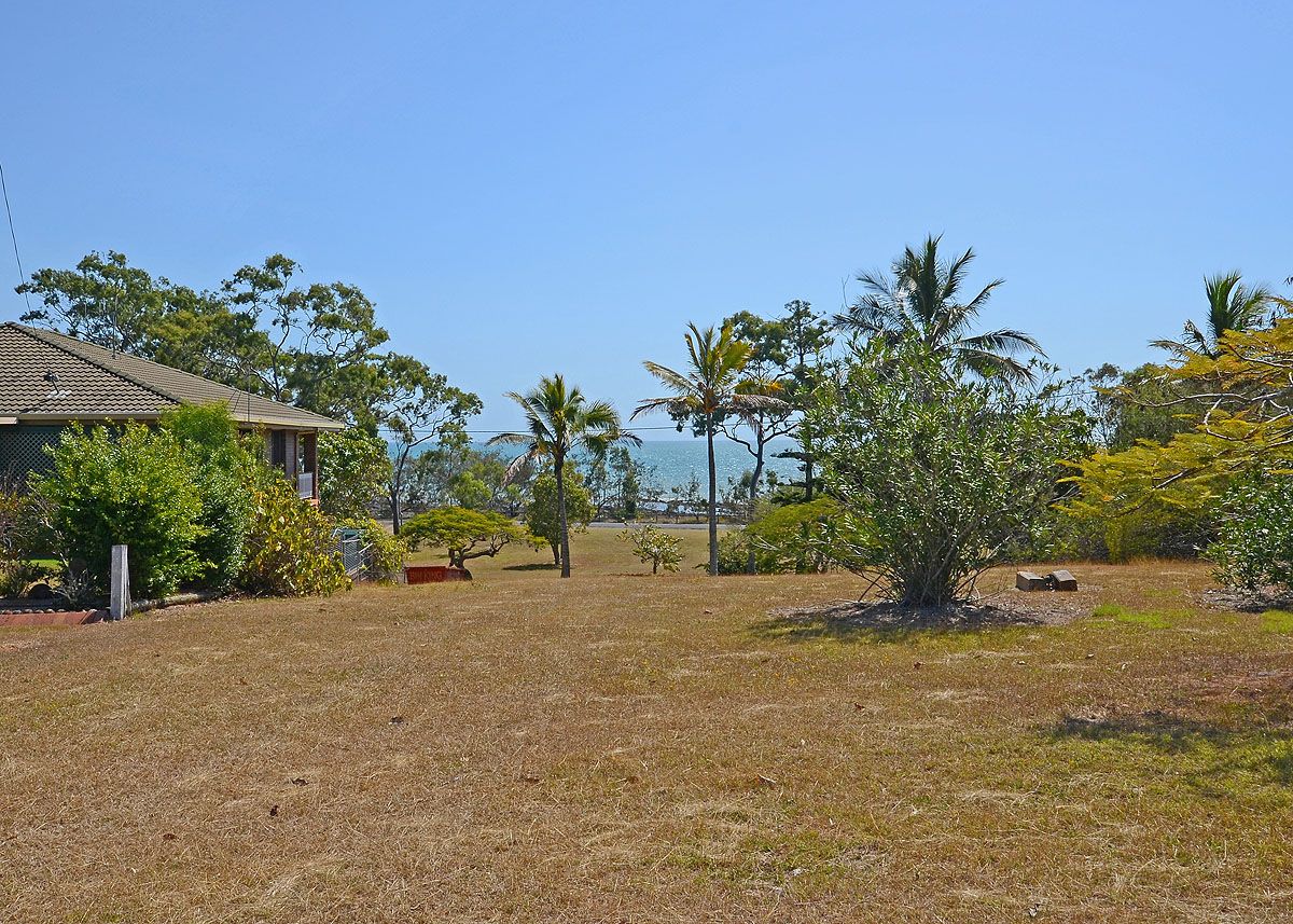 15 Mant Street, Point Vernon, QLD 4655