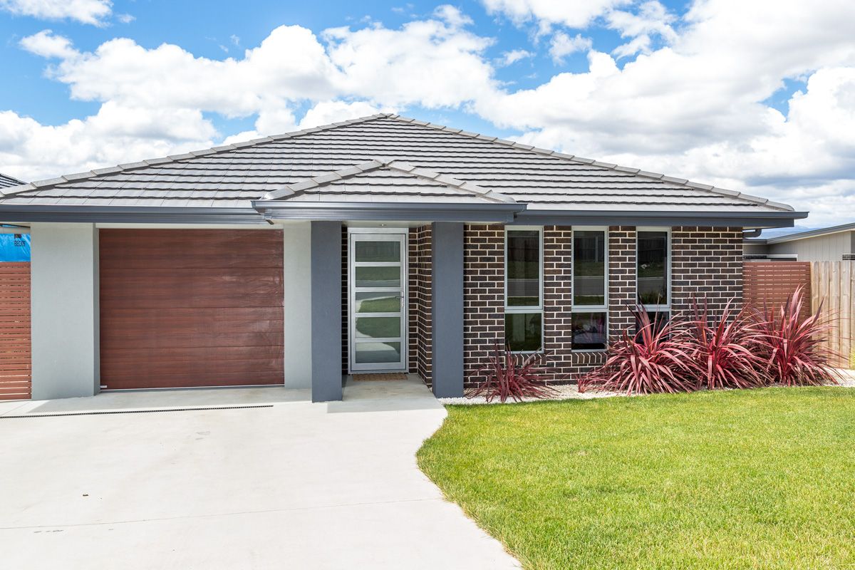 9 Riverbank Place, Riverside TAS 7250