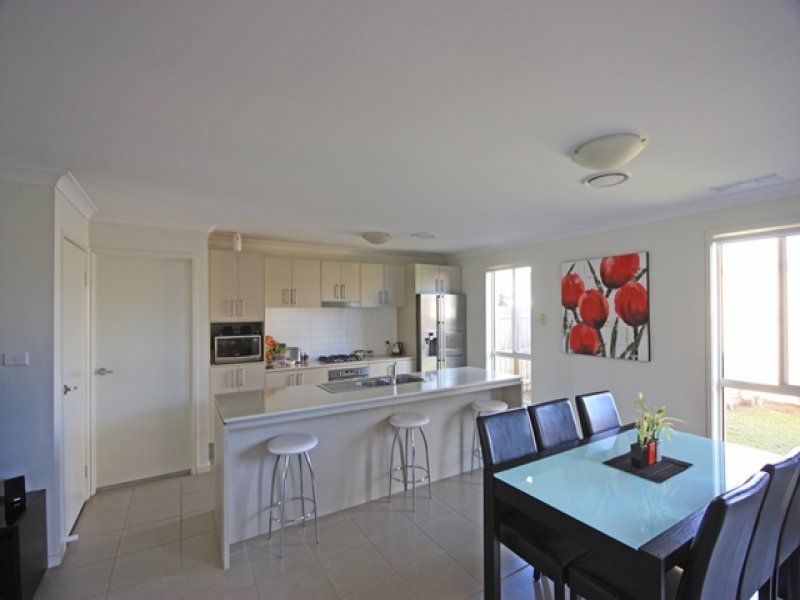 353 Liz Kernohan Drive, Elderslie, NSW 2570
