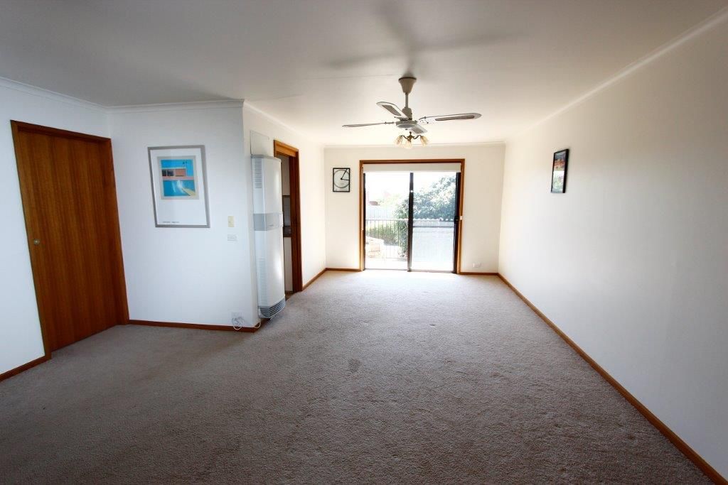 1/4 Felix Street, Grovedale, VIC 3216