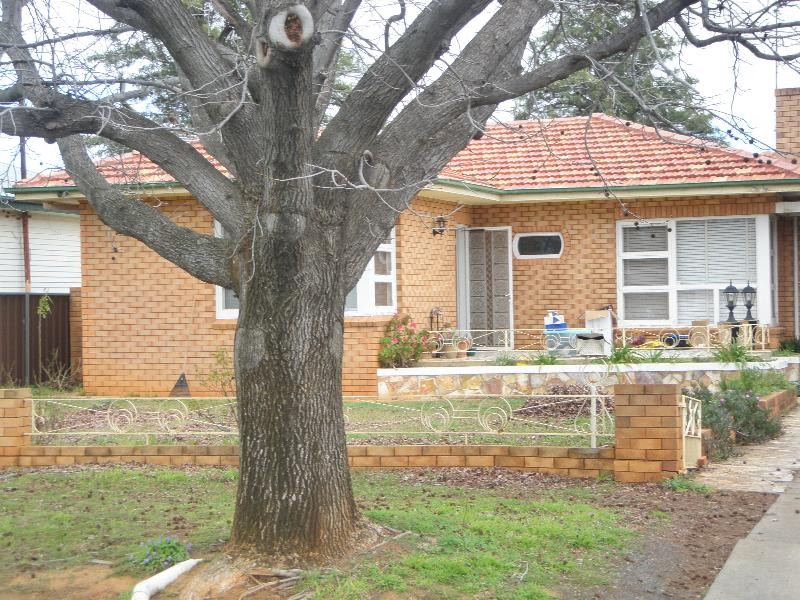 13 Roycox Cresent, Dubbo, NSW 2830
