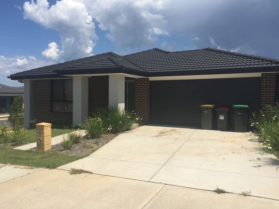 5 Tengala Drive, JORDAN SPRINGS, NSW 2747