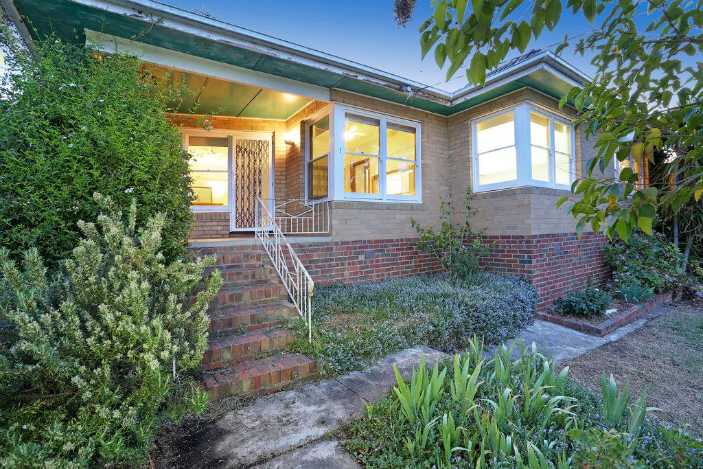 1 Nelson Avenue, Highton, VIC 3216