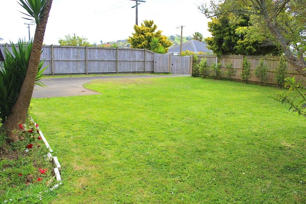 6 Parkinson Avenue, Mt Roskill, Auckland City