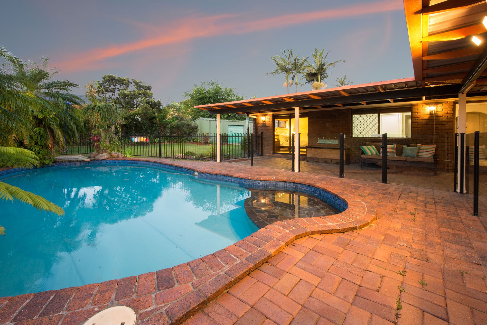 7 Rainsby Court, Carindale, QLD 4152