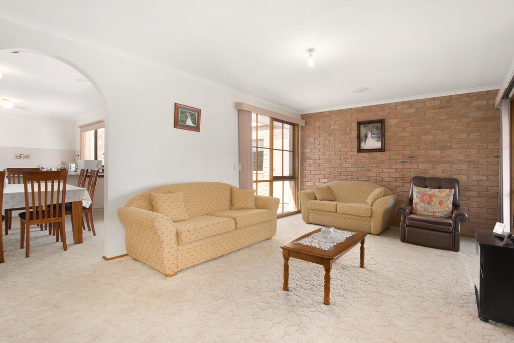 18 Howey Road, Pakenham, VIC 3810