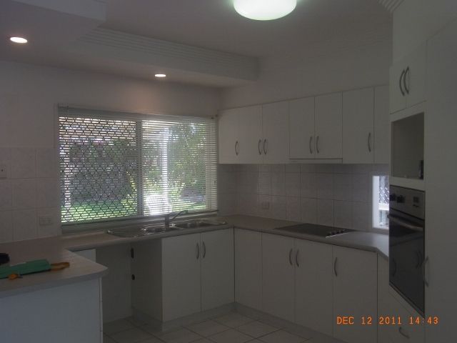 27 Cabarita Street, KEWARRA BEACH, QLD 4879