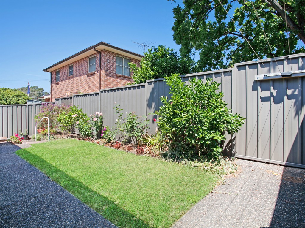 2/37 Glencoe Street, Sutherland, NSW 2232