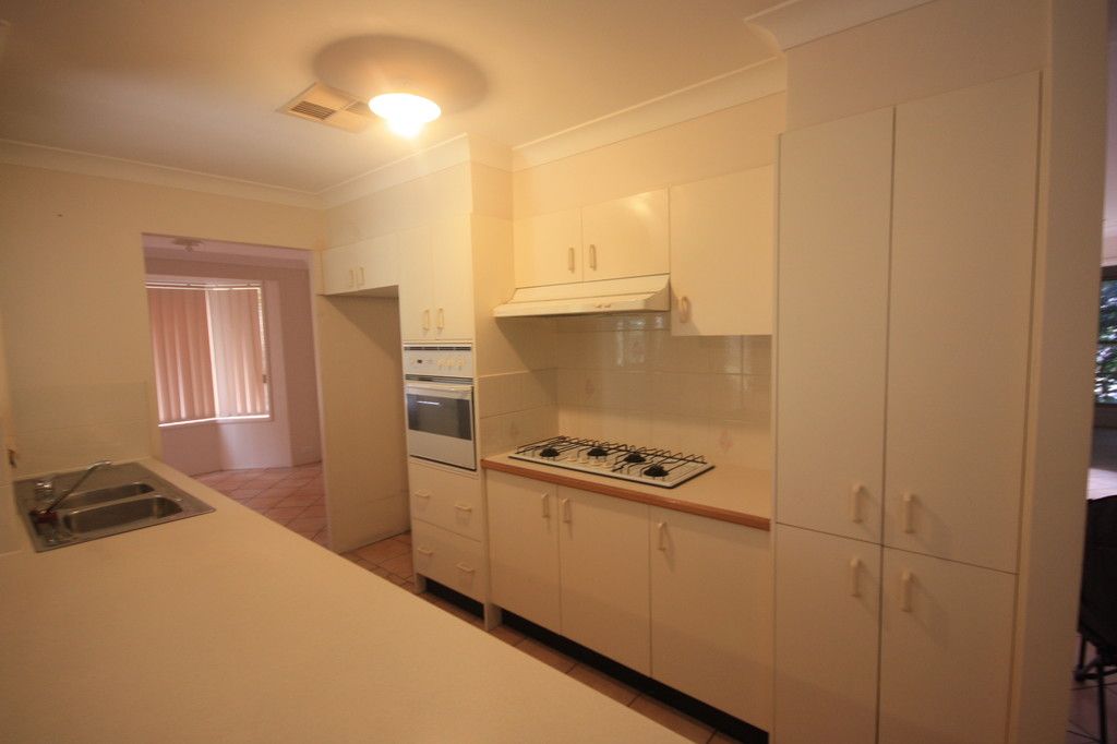 17 Helm Cottage Street, Blair Athol, NSW 2560