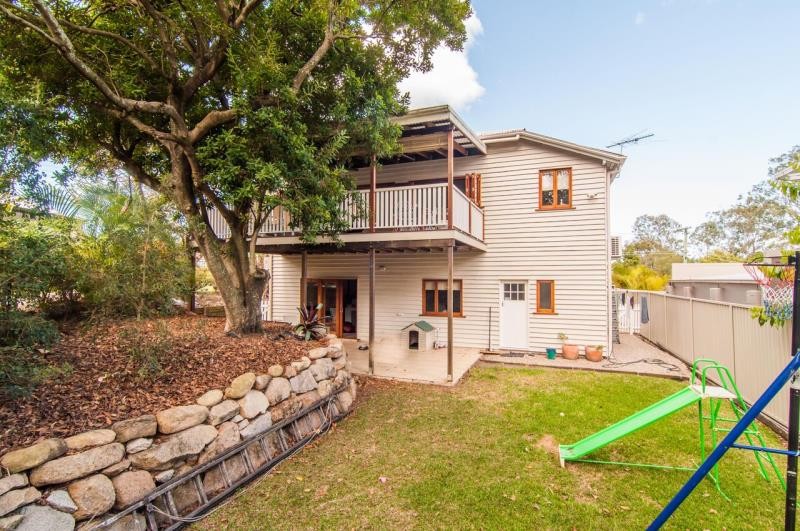 10 Dorrington Drive, Ashgrove, QLD 4060