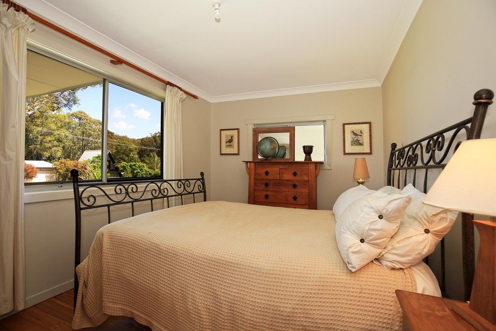 28 Greenbank Grove, Culburra Beach, NSW 2540