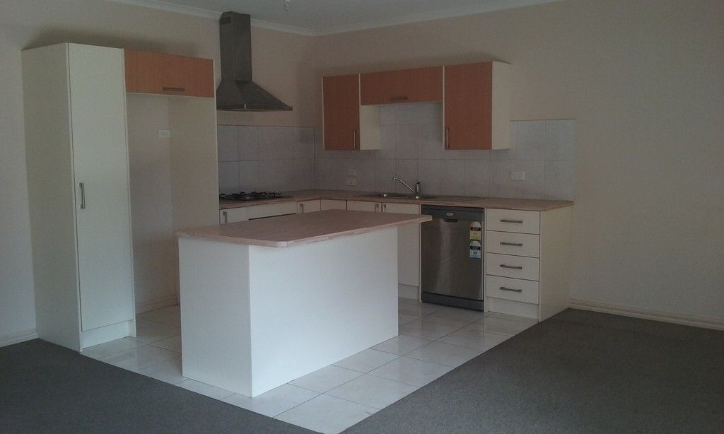 2A Larbert Road, Noble Park, VIC 3174