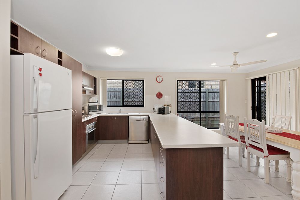 1/3 Normandy Court, Rothwell, QLD 4022