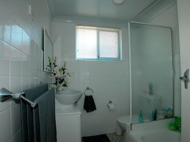 2/8 Peterborough Avenue, WARILLA, NSW 2528