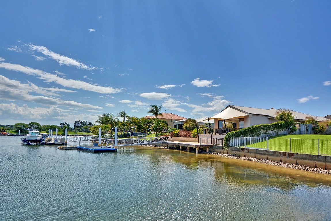 4 Quayline Close, Pelican Waters, QLD 4551