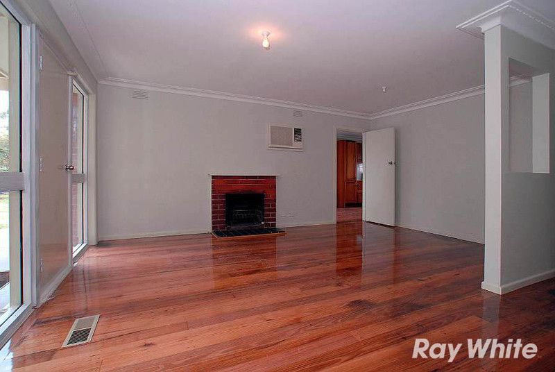 11 Henry Road, Wantirna South, VIC 3152