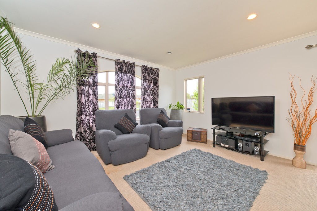 19 Ironstone Place, Randwick Park, Manukau City