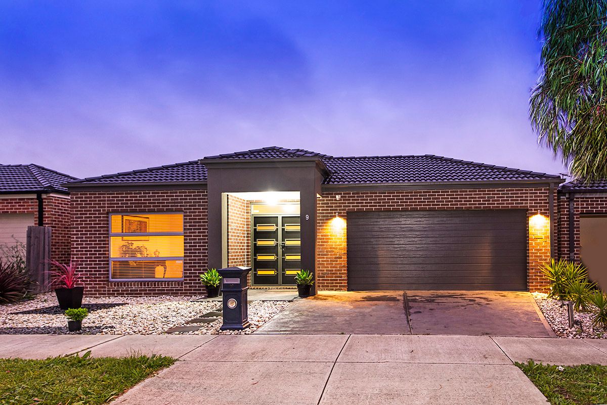 9 Fitzgerald Drive, South Morang VIC 3752