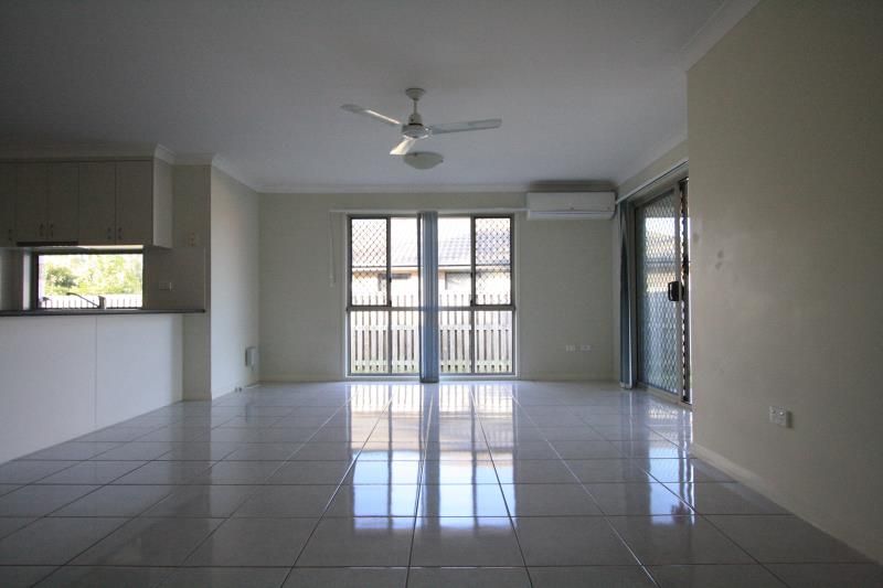 16 Quinn Close, Augustine Heights, QLD 4300