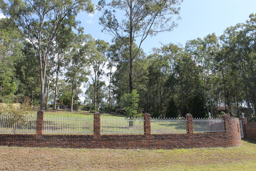 90 Plumbs Road, Tanah Merah, QLD 4128