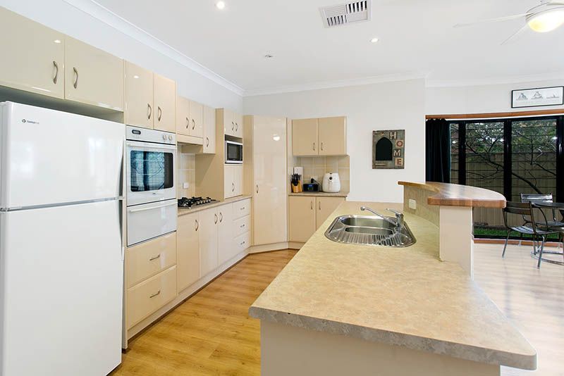 102 Central Avenue, Oak Flats, NSW 2529