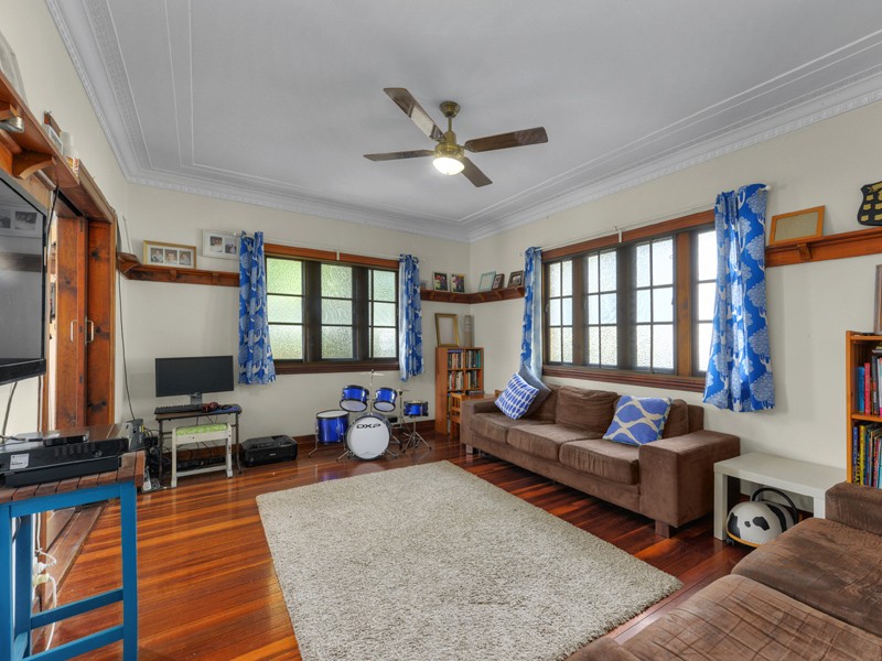 352 Riding Road, Balmoral, QLD 4171