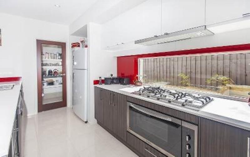 16 Laguna Crescent, Springfield Lakes, QLD 4300