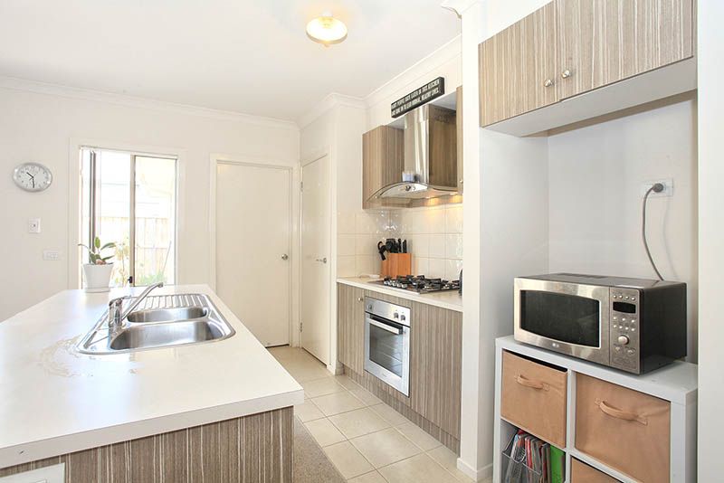 9 LAURIMAR Boulevard, Doreen, VIC 3754