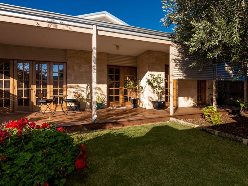 27 Burges Street, Beachlands, WA 6530