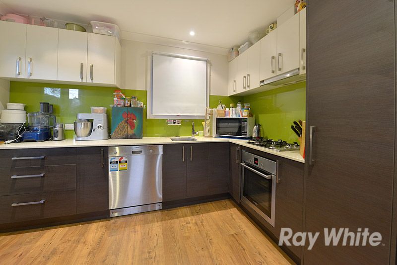 39 Silverton Drive, Ferntree Gully, VIC 3156