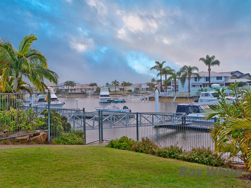 4 Fleetwing Avenue, NEWPORT, QLD 4020