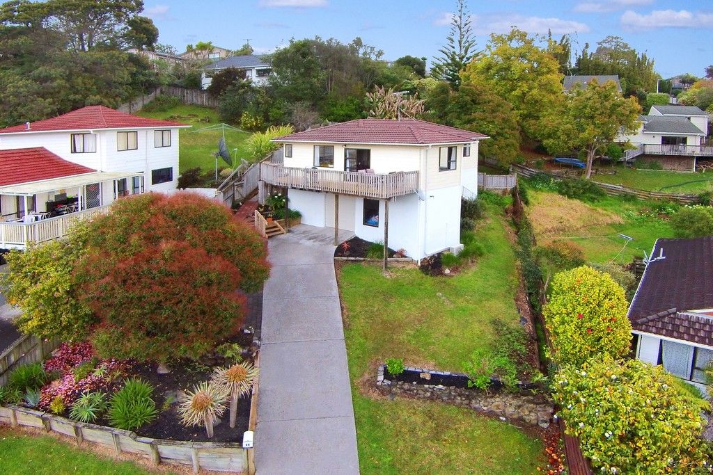 74 Powrie Street, Glenfield, North Shore City