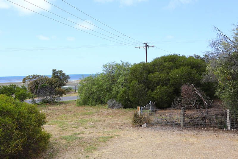 5 Earle Street, Pine Point, SA 5571