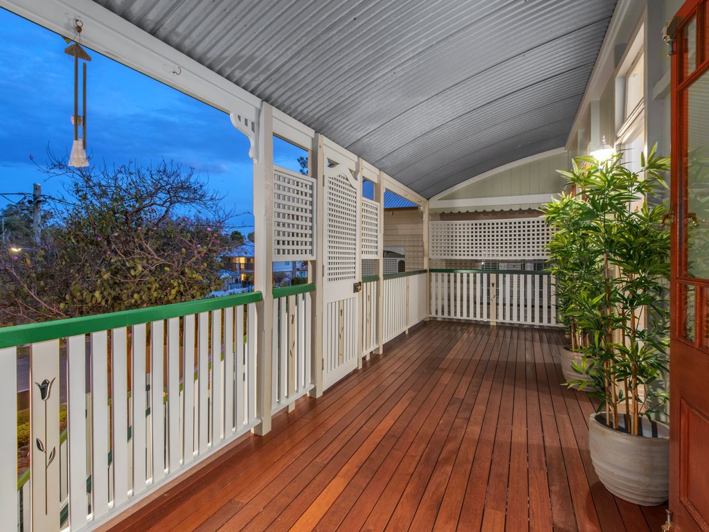 8 Barker Street, East Brisbane, QLD 4169