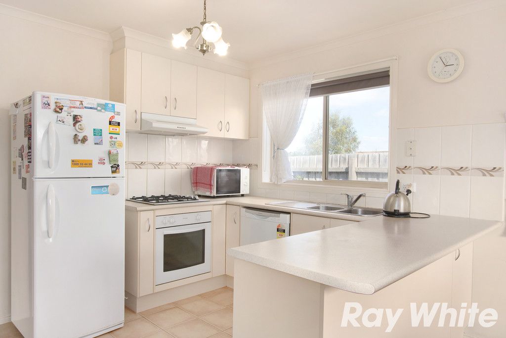 1 Sir Thomas Drive, Pakenham, VIC 3810