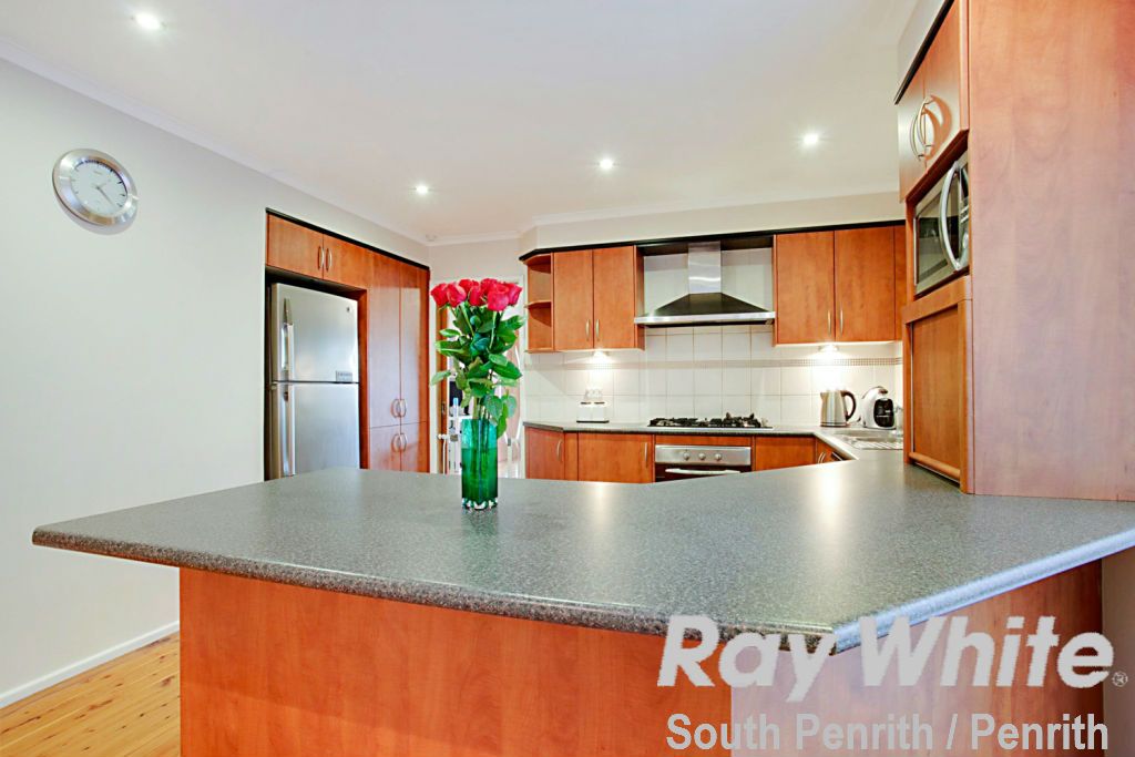 11 Rosella Place, Cranebrook, NSW 2749