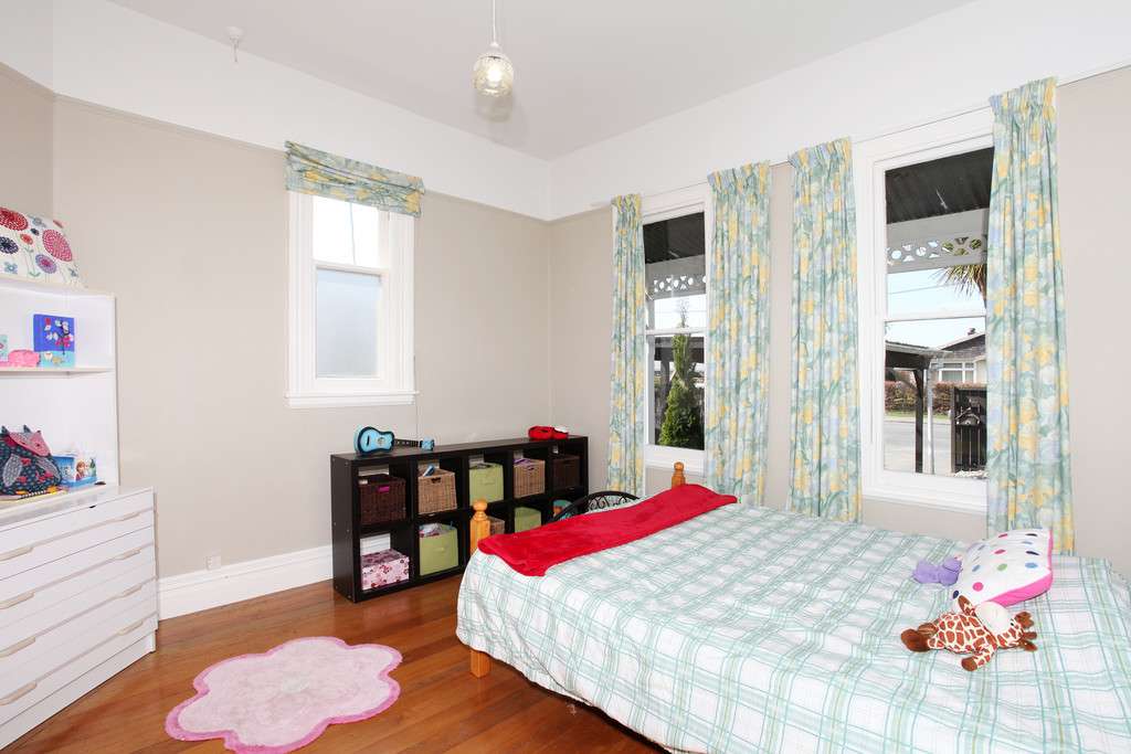 9 Longfellow Street photo 8