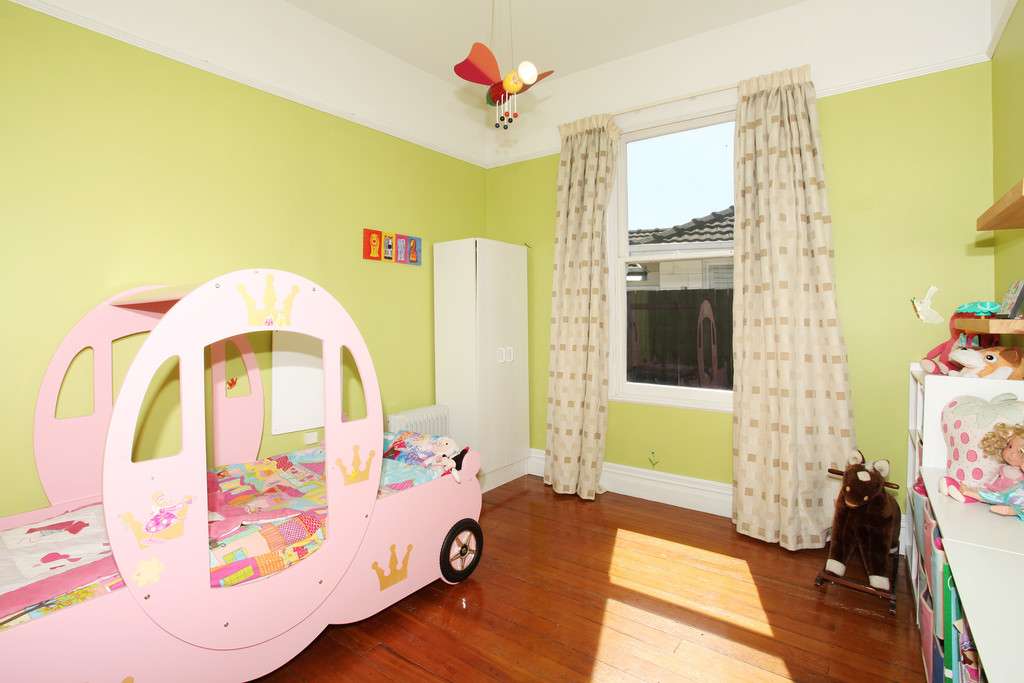 9 Longfellow Street photo 9