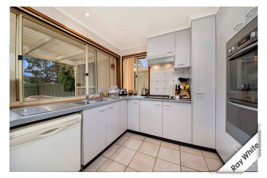 15 Birch Way, Jerrabomberra, NSW 2619
