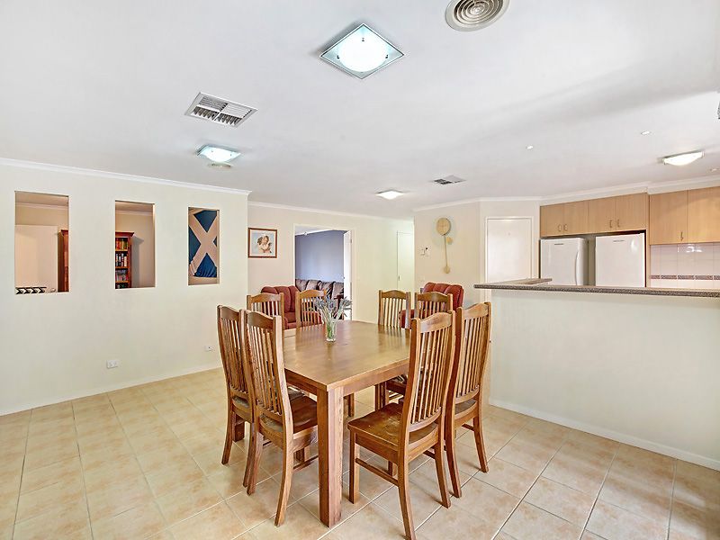 2 Montclaire Avenue, South Morang, VIC 3752