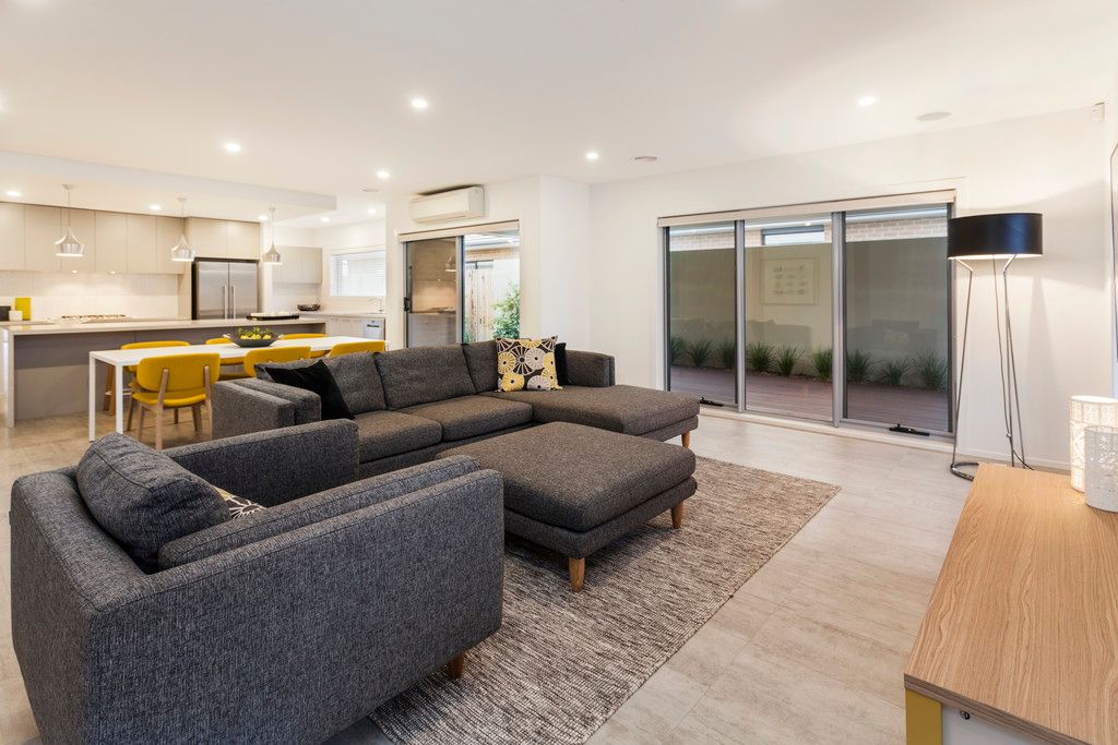 16 Eleanor Drive, Lucas, VIC 3350