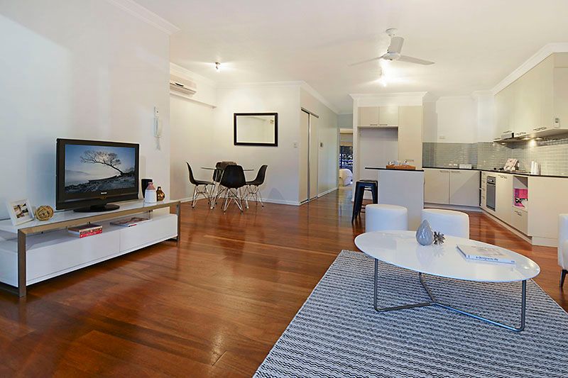 102/21 Miles Street, Clayfield, QLD 4011