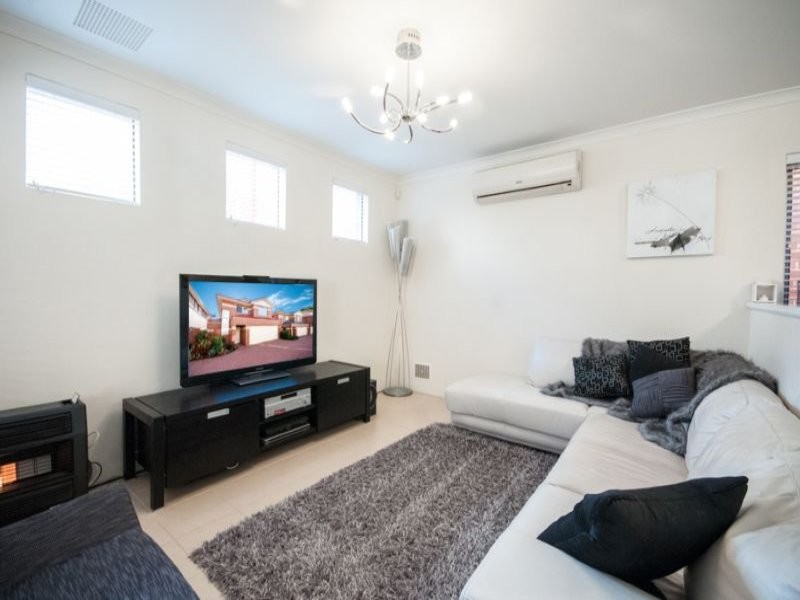 8/12 Forster Avenue, Lathlain, WA 6100